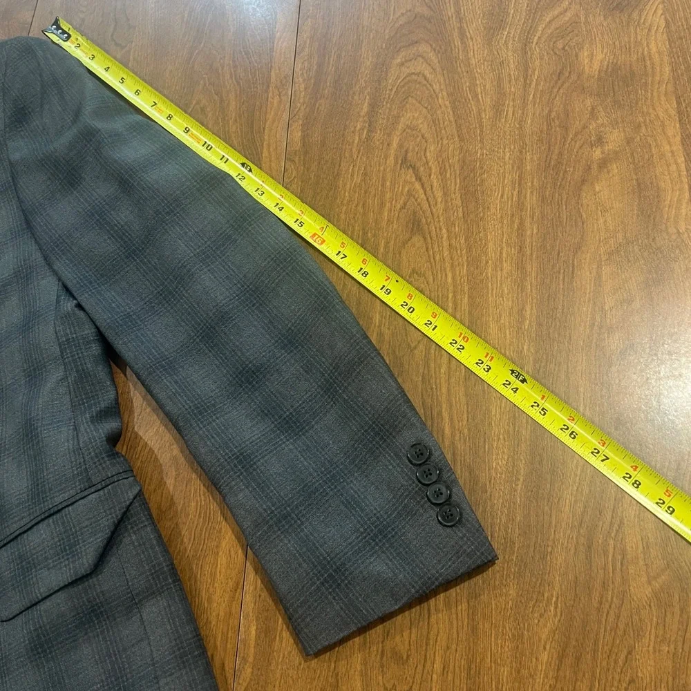 Peter Millar Mens 42T Grey Plaid Windowpane 100% Wool 2-Button Blazer Sport Coat